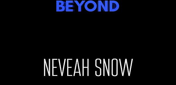  Big Butts and Beyond -Neveah Snow (Karly Baker)